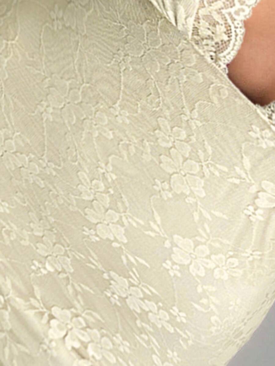 Aloruh Lace Dress