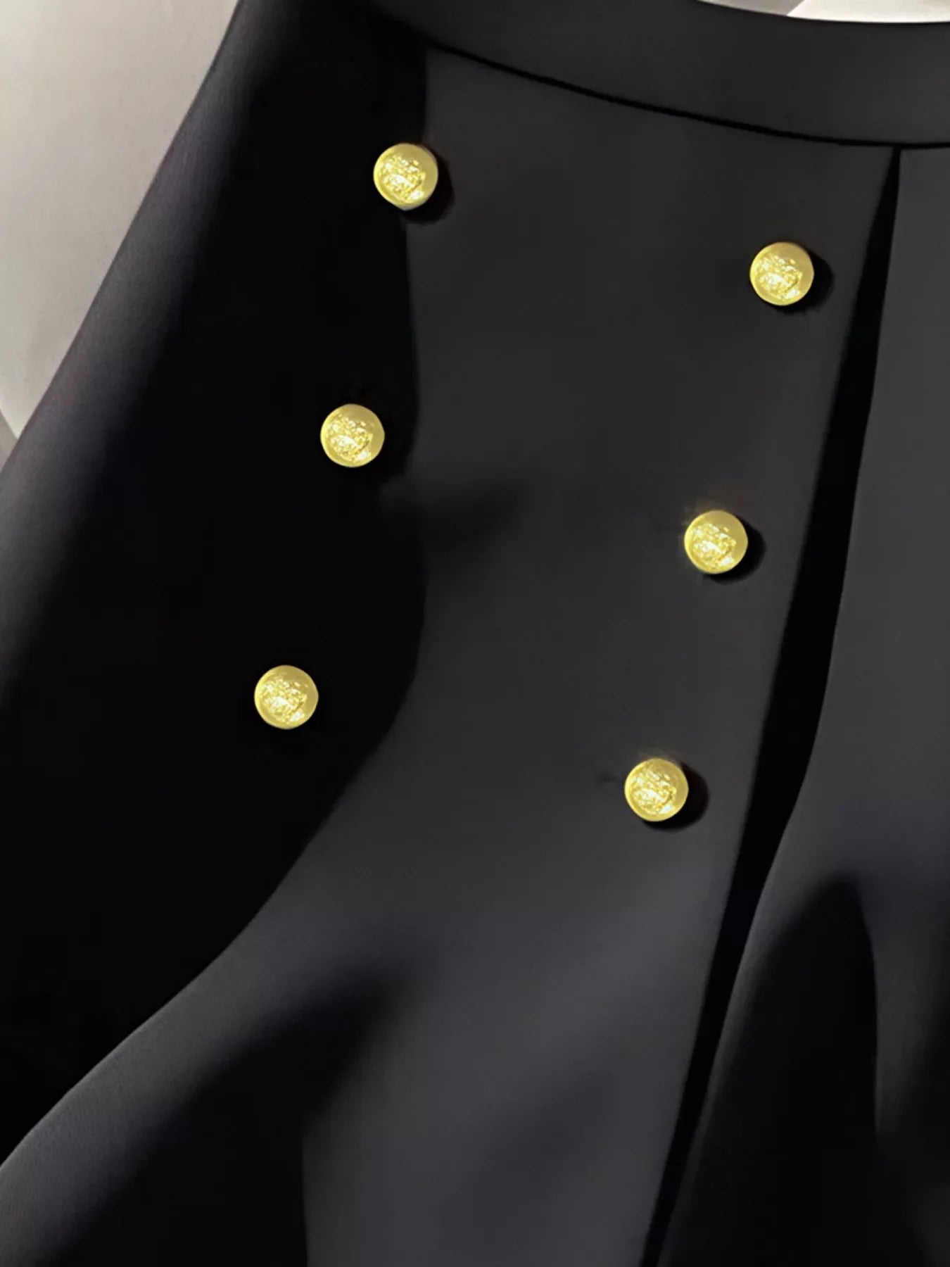 High-Waisted Button Decor Pleated Hem Skirt