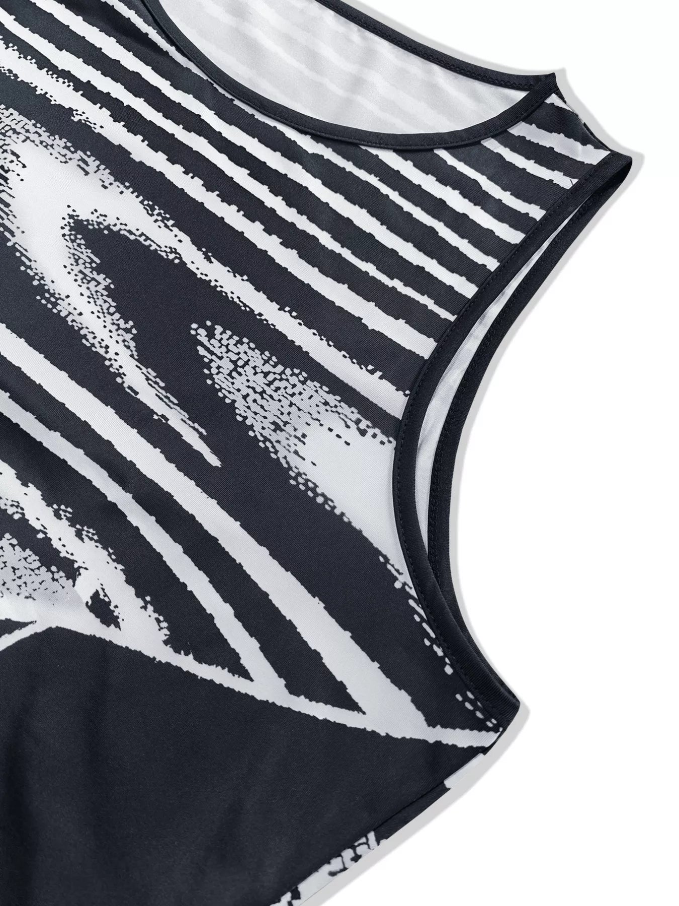 Plus Size Sleeveless Bodycon Maxi Dress with Abstract